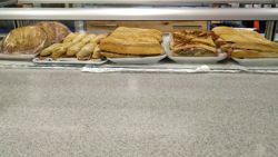 Bocadillos y sandwich en la cafetería Fertol